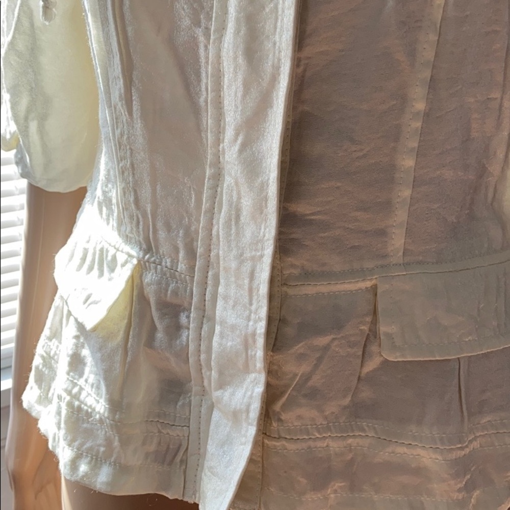Woman’s jacket - Picture 2 of 9